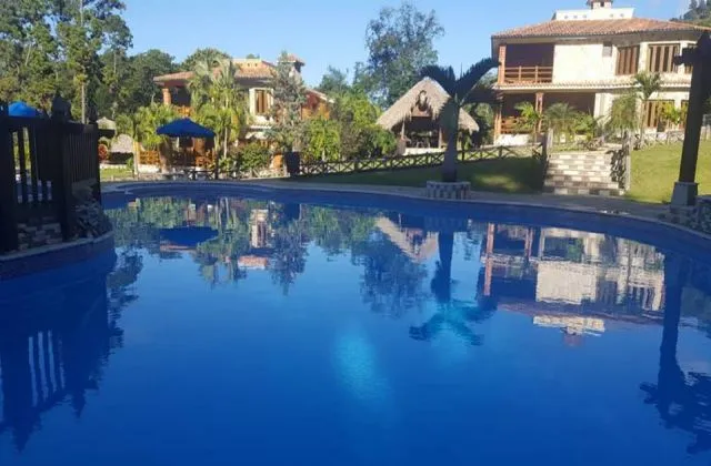 Rancho Las Guazaras piscina